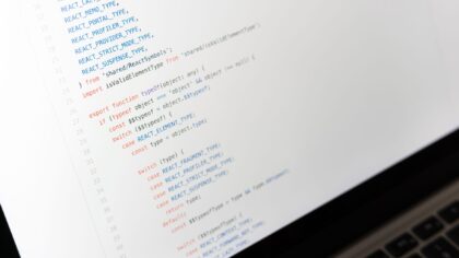 Slik bygger du robuste API-kall i frontend med fetch og god feil­håndtering
