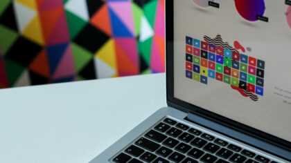 Farger på web: slik velger du trygge, tilgjengelige og harmoniske fargepaletter