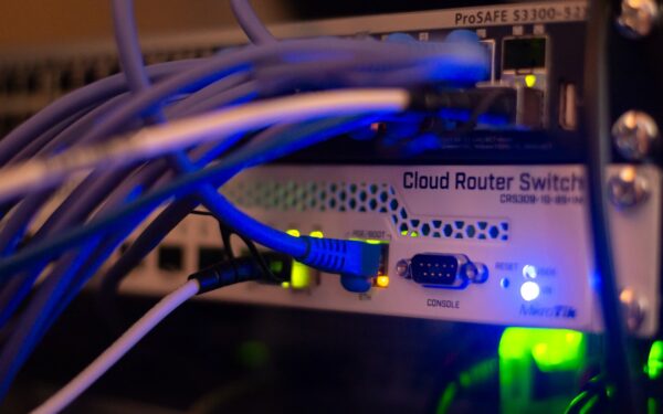 Hva er DNS-propagasjon og hvorfor oppdateringer på domenet ditt ikke vises med en gang