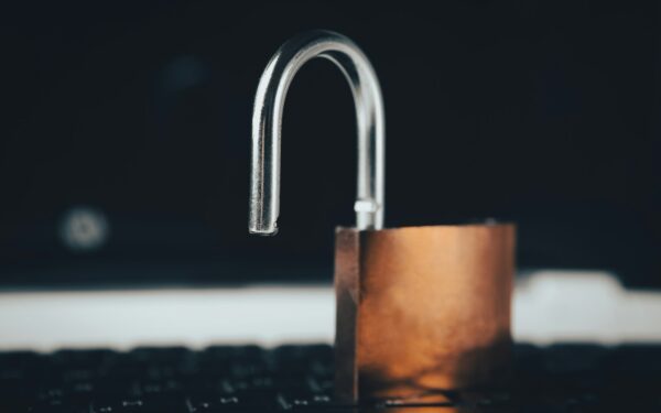 Hva er SSL og HTTPS og hvorfor det betyr så mye for trygg netthverdag
