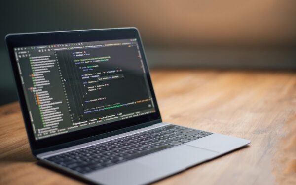 Introduksjon til SQL for nybegynnere: fra kaotiske Excel‑ark til ryddige databaser