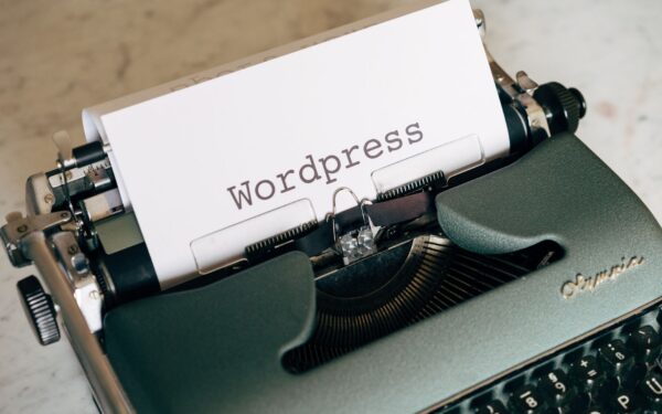Slik setter du opp en enkel og pålitelig sikkerhetskopi av WordPress-nettstedet ditt