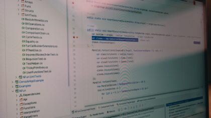 Variabler og datatyper i C#: slik lagrer du data trygt og forståelig